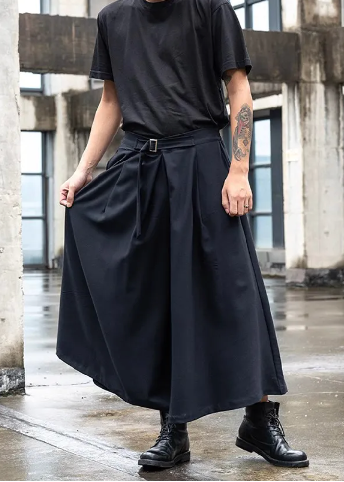 Kón hakama pants styled with black tee – full look front view