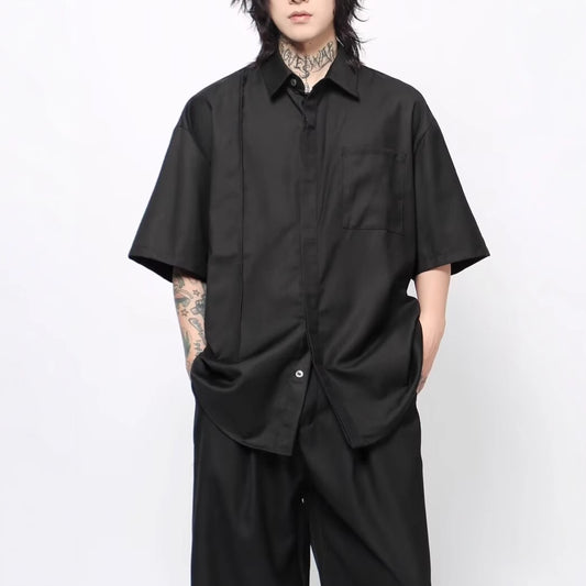 Oversized Japanese minimalist shirt – vertical seam detail – front close view